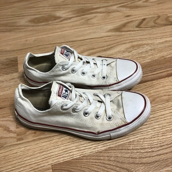 Converse White Sneakers Sz 6 Low Top Women’s - Picture 1 of 9